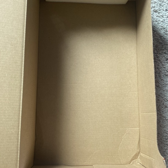 Empty orange Nike shoebox - women’s QUEST 5 size 10 - Picture 15 of 17